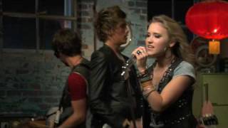 Emily Osment - &quot;All The Way Up&quot; (Behind-The-Scenes