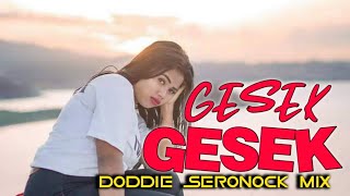 Download lagu GOYANG GESEK GESEK || DODDIE SERONOCK 2k21 mp3 Download lagu GOYANG GESEK GESEK || DODDIE SERONOCK 2k21 mp3