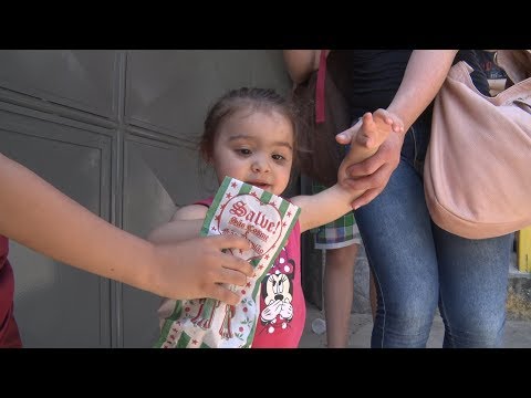 Tradição de distribuir doces no dia de Cosme e Damião segue viva