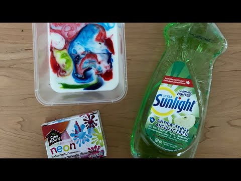 Super Science Saturday with Jessica: A Colourful Experiment