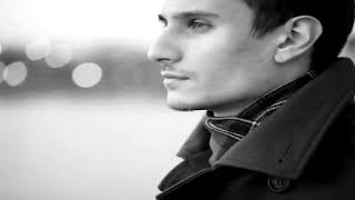 Et Maintenant   ---  Gilbert Becaud  ---  trad.