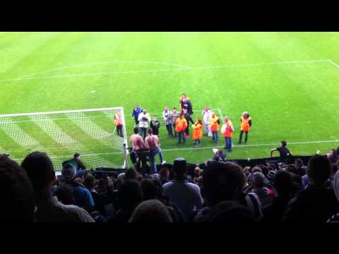 Felice Mazzu et Clément TAINMONT  avec les supporters