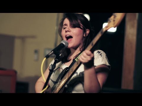 BENT KNEE - Hole (Live at The Record Co.)