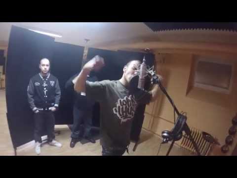 Bezcrew feat. Lord Lhus - Vířím prach (produkce WADER) |OFFICIAL VIDEO|