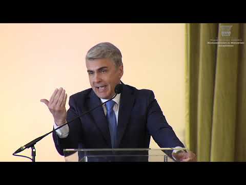 Szécsi Gábor: Alkotói narratívák és értelmezési keretek az online térben