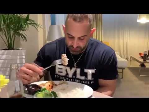 EATING LIKE A BODYBUILDER  -- CHICKEN, RICE AND BROCCOLI -BODYBUILDING 2020
