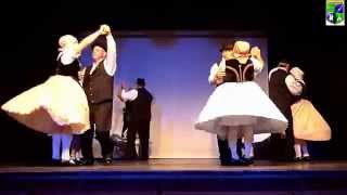preview picture of video 'Herbstrosen Tanzgruppe aus Schaumar   2014 09 13'