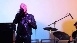 Lower Class Brats playing "P.G.L.," at Punk Rock Pizza Wars 2016 Day 1