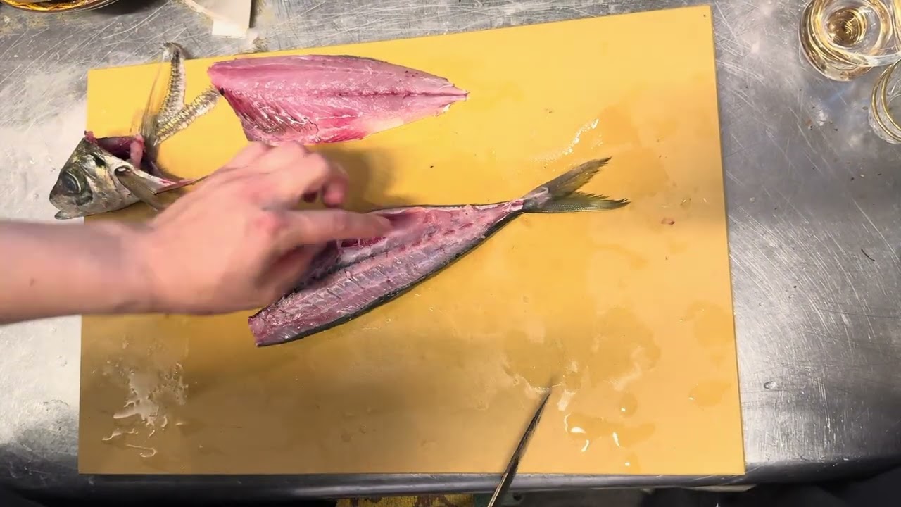 鯵の捌き方！三枚おろしのコツ