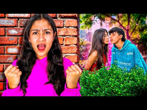 MY BEST FRIEND IS HOOKING UP WITH MY EX @CALVOTOXICO!! *I FIND THEM KISSING💔😭