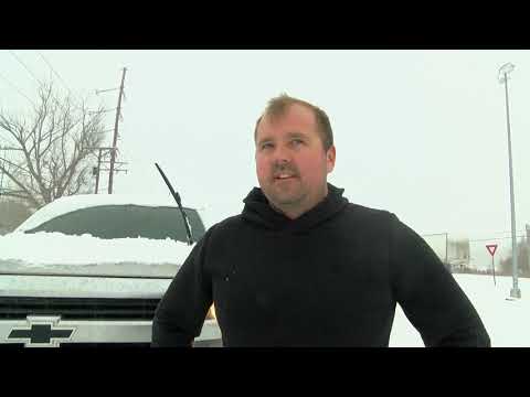 Driver trying to get to Shreveport talks about dangerous, icy road conditions