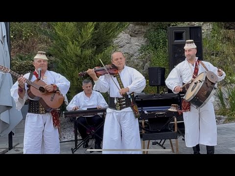 Grupul Iza! Concertul integral de la Pensiunea Apuseni Wild Remeti!