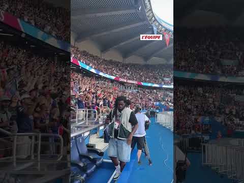 🙌​ Le chant des supporters du PSG à la mi-temps #psg #arsenal #football