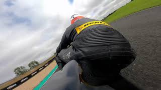 Vidéo GSXR 600 K5 - Circuit de Carole 12-06-21 par Kevin.dss