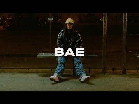 LUNA feat SAMRA - BAE