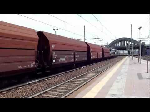 Merci con doppia di Caimani (E656.457 + E655.505 livrea d'origine)