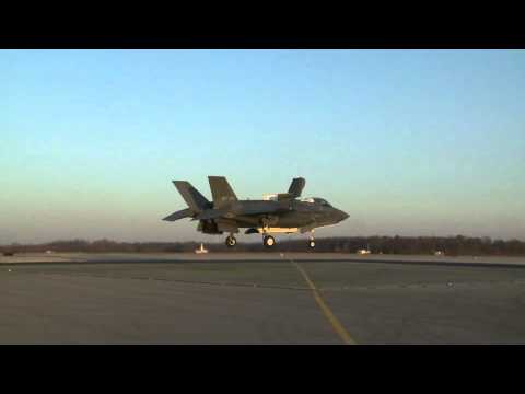 F-35B test aircraft BF-02 accomplishes its first vertical landing