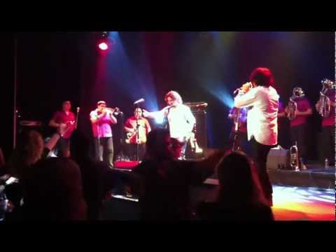 Boban i Marko Markovic Orkestar Thessaloniki 25-2-12 Caje sukarije