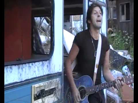 SIDEWALK DIARIES Pt. 5 - Emanuele Dabbono - Rewind  by Paolo Nutini.avi