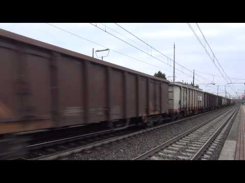 OBB TAURUS E.190.022 CON CARRI MERCI IN TRANSITO A DOMEGLIARA (VR) 21 - 2 - 2015.