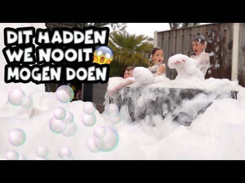 WIE HET LANGST IN HET BUBBELBAD BLIJFT, DIE WINT !! - De Bakkertjes #540