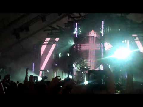 Bloody Beatroots Death Crew 77 @ Lolla 2011