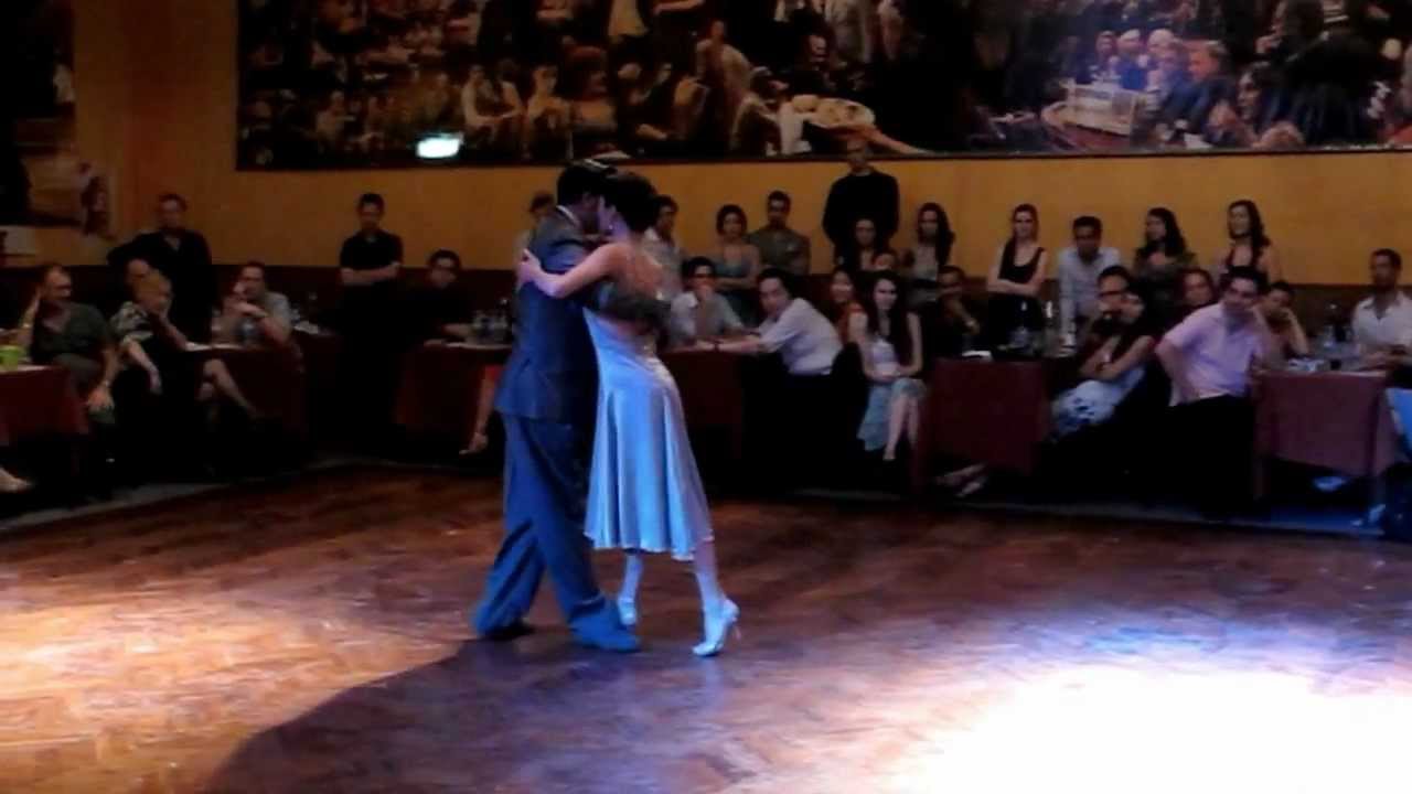 Sebastian Pereyra y Delia Hou