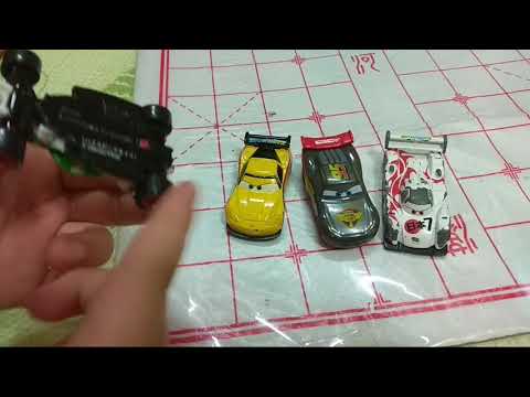 Disney Tomica Carbon Racers Carbon Lightning Mcqueen