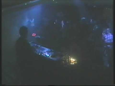 Eliot Ness @ Ever Club 2000/1 Hard House,Dj skills,Old school vinyl playing