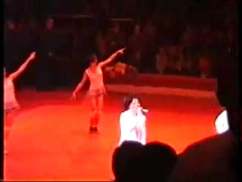 t.A.T.u. - Robot (Live/en vivo)