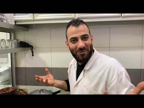 The Freshest Authentic Hummus Ever! Made Live to Eat... حمص طازج أصلي ، يُحضّر على الفور للأكل