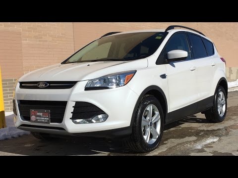 2015 Ford Escape SE 4WD - White Platinum Tricoat, Panoramic Roof, Navigation, Backup Camera