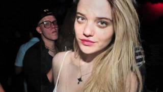 Sky Ferreira - Too Many Boys (Boys)