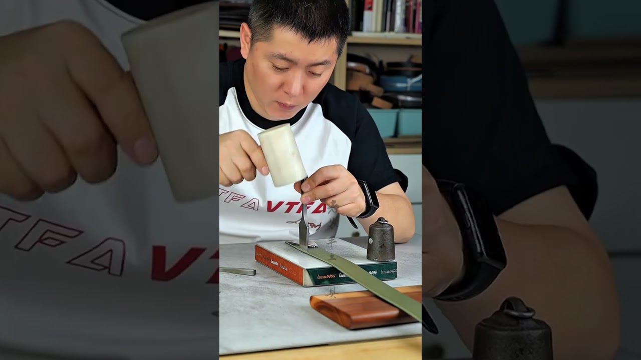 Hand-stitched belt production-handmade leather custom belt #leather #handmade #shorts