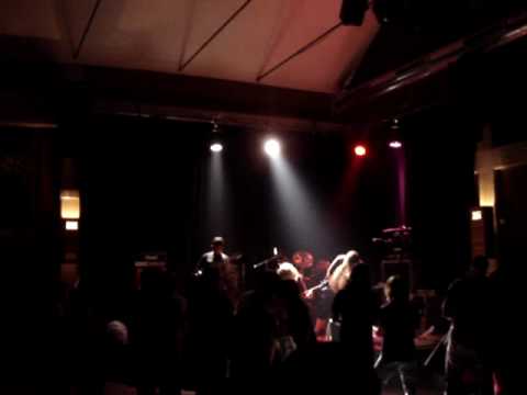 cideraid - ashes from the sky (live @ le transformateur)