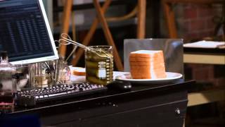 The Observers featurette (S4)