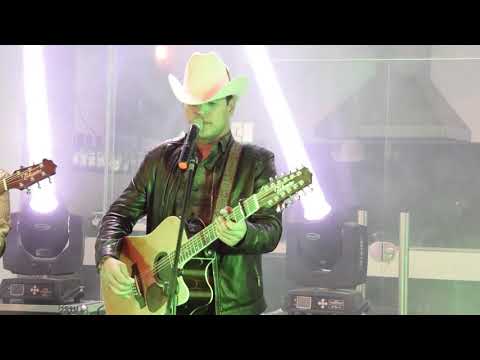 Edgar Fimbres - El Jefe De La Maña (En Vivo)