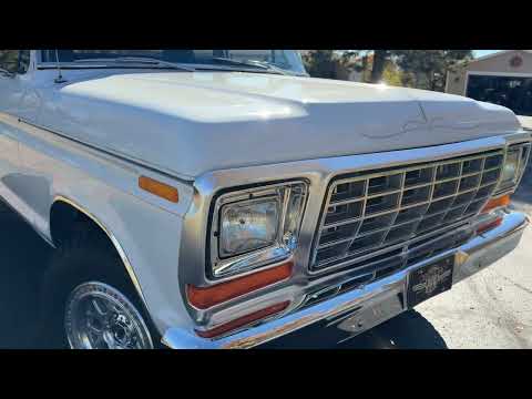 Modified 1975 Ford F-250 SuperCab 4×4