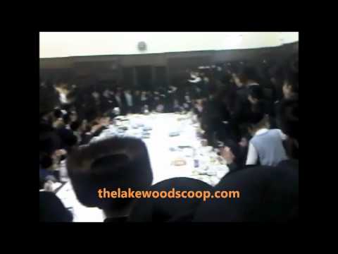 Skulen Shalosh Seudos In Lakewood