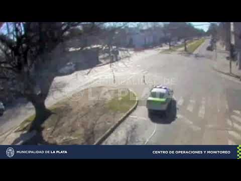 Mirá el video del accidente entre una moto y una bici