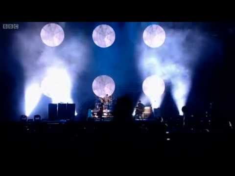 download lagu mp3 mp4 Blink 182 Reading 2010, download mp3 Blink 182 Reading 2010 free downloadn, video klip Blink 182 Reading 2010