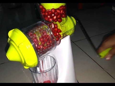 How to use hand juicer machine