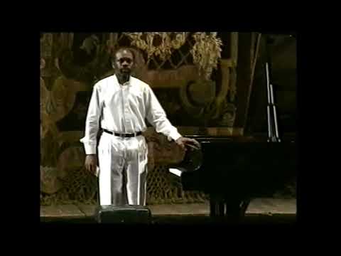 Recital Liszt/Rachmaninoff-Luis Lugo piano-Teatro Colon Buenos Aires(Oct 2003)