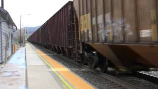 preview picture of video 'Union Pacific manifest train through Granby, Colorado, 1June 2011'