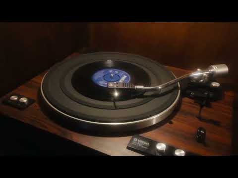 Dharmarathne Brothers: Kumari Mage (කුමරි මගේ)