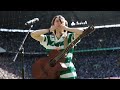 🤩 Ellie Dixon performs 'Jota on the Wing' at a packed Paradise!