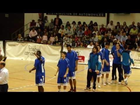 Presentación del Adepal en el inicio de partido.