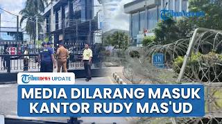 Wartawan Dilarang Meliput di Dalam Area Kantor Gubernur Kaltim saat Massa Aksi Demo Rudy Mas'ud