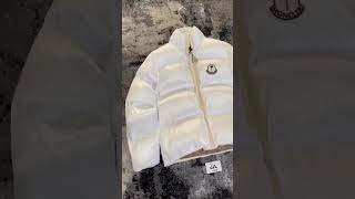 Download lagu #Unboxing of the #Moncler x Palm Angels light up ‘Maya 70’ Jacket 🧥✨ #palmangels #fashion #ss23 mp3 Download lagu #Unboxing of the #Moncler x Palm Angels light up ‘Maya 70’ Jacket 🧥✨ #palmangels #fashion #ss23 mp3