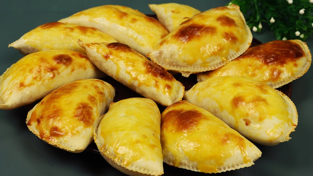 SÓ 3 INGREDIENTES na Massa do Pastel Assado de Creme de Leite!! Lanche FÁCIL e RÁPIDO !